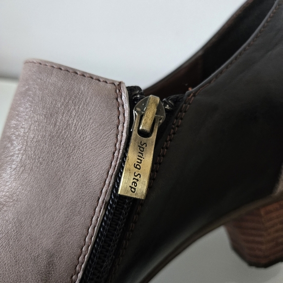 L' ARTISTE hand painted leather shoes, antique buttons.Brown/black.Size 40/9-9.5 - Picture 7 of 11